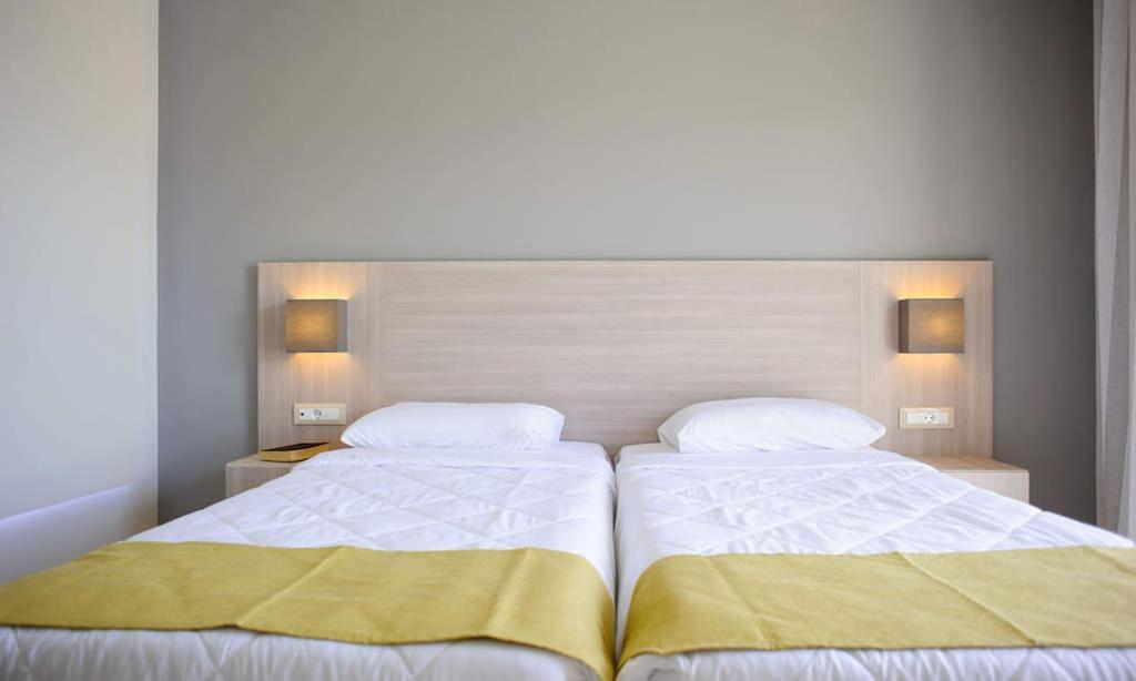 Princess Family Suites Plános Esterno foto
